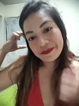 Snapshot of BellaMex89 chatting on 10/25/25, 05:37 BellaMex89 online show from 10/25/25, 05:37