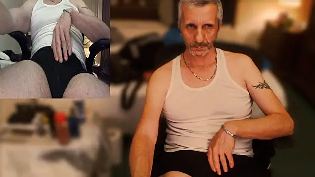 maxdaddy690 online show from 09/11/25, 08:31