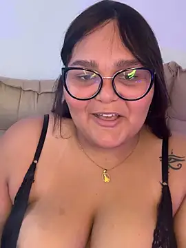 Snapshot of thataa_paixao chatting on 09/08/25, 04:50 thataa paixao online show from 09/08/25, 04:50