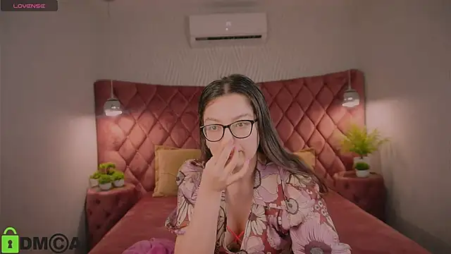 ZarifaRoot online show from 03/10/25, 01:34