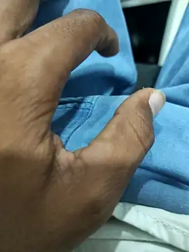 Snapshot of bbclip chatting on 09/30/25, 09:47 bbclip online show from 09/30/25, 09:47