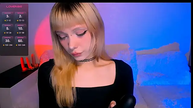 Snapshot of Cherry_Bite chatting on 03/10/26, 05:34 Cherry Bite online show from 03/10/26, 05:34