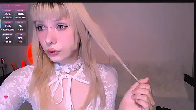 Snapshot of Cherry_Bite chatting on 03/14/26, 09:31 Cherry Bite online show from 03/14/26, 09:31