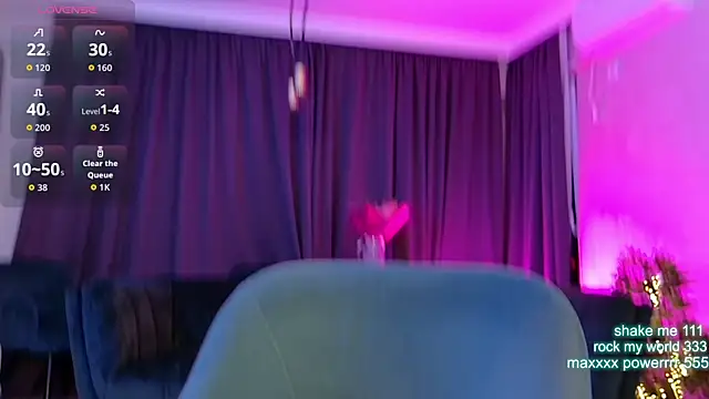 Snapshot of CutiePie69__ chatting on 12/22/25, 08:39 CutiePie69 online show from 12/22/25, 08:39