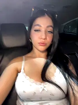 MiiaParker6972 online show from 09/21/25, 07:37