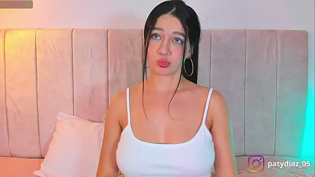 MiiaParker6972 online show from 11/14/25, 12:20