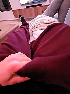 Snapshot of Mpinios chatting on 03/19/25, 09:16 Mpinios online show from 03/19/25, 09:16