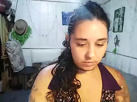 Fellyna online show from 09/25/25, 04:43