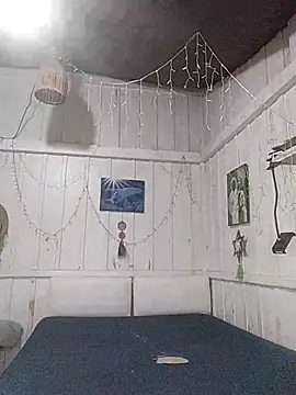 Fellyna online show from 10/18/25, 03:02