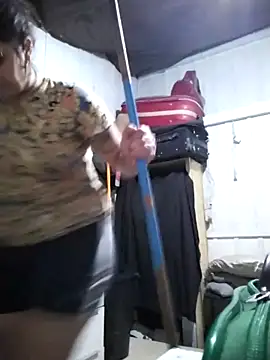 Fellyna online show from 11/28/25, 01:47