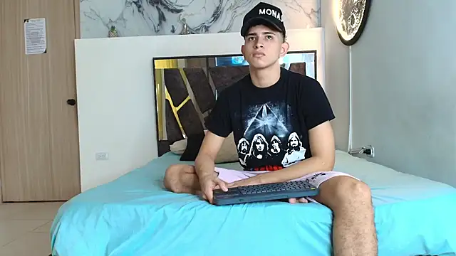 KING OFF BOYS online show from 11/09/25, 01:31