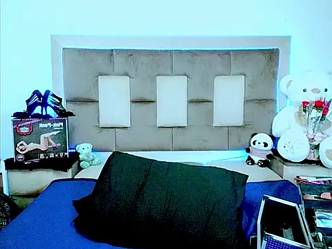 Snapshot of indiantopaz694u chatting on 02/15/26, 07:51 indiantopaz694u online show from 02/15/26, 07:51