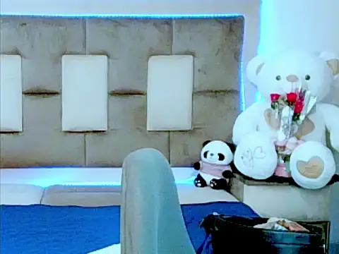 Snapshot of indiantopaz694u chatting on 02/19/26, 05:36 indiantopaz694u online show from 02/19/26, 05:36