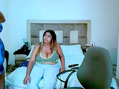 Snapshot of indiantopaz694u chatting on 03/15/26, 04:40 indiantopaz694u online show from 03/15/26, 04:40