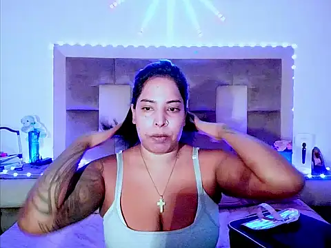 Snapshot of indiantopaz694u chatting on 04/09/26, 04:12 indiantopaz694u online show from 04/09/26, 04:12