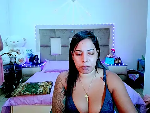 Snapshot of indiantopaz694u chatting on 04/12/26, 04:28 indiantopaz694u online show from 04/12/26, 04:28