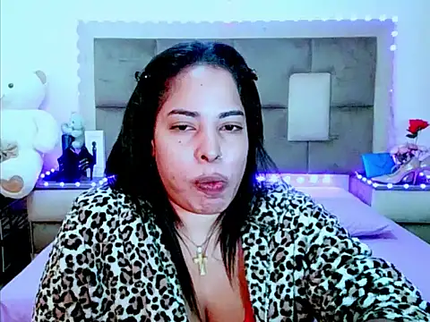Snapshot of indiantopaz694u chatting on 07/17/26, 05:58 indiantopaz694u online show from 07/17/26, 05:58