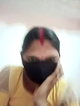 Snapshot of Chhavi_Chadha chatting on 10/25/25, 08:22 Chhavi Chadha online show from 10/25/25, 08:22