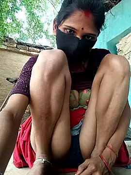 Snapshot of Chhavi_Chadha chatting on 11/23/25, 05:51 Chhavi Chadha online show from 11/23/25, 05:51