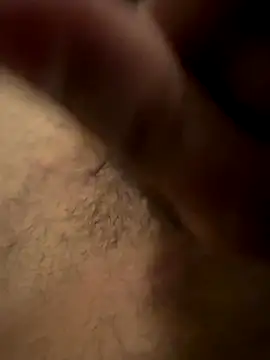 Snapshot of Momo0-9 chatting on 11/18/25, 06:34 Momo0-9 online show from 11/18/25, 06:34