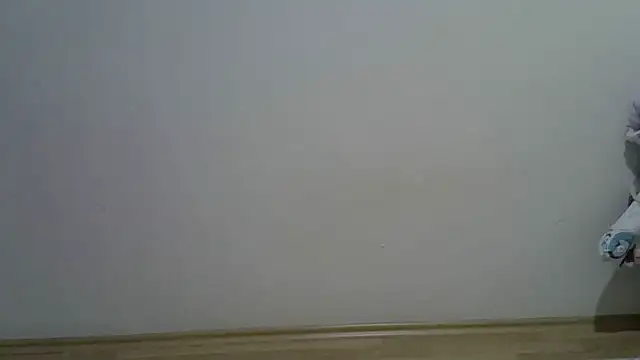 Snapshot of _SeMiHH_ chatting on 11/10/25, 05:28 SeMiHH online show from 11/10/25, 05:28