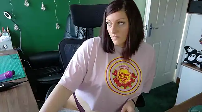 CurvyNolaMILFx online show from 03/13/25, 10:47