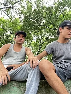 Snapshot of twinks_28 chatting on 09/21/25, 04:08 twinks 28 online show from 09/21/25, 04:08