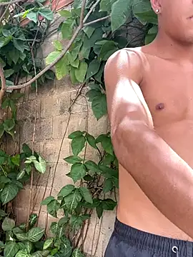 Snapshot of twinks_28 chatting on 10/19/25, 04:51 twinks 28 online show from 10/19/25, 04:51