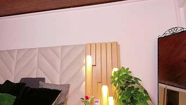 Anaise latif online show from 09/30/25, 11:37