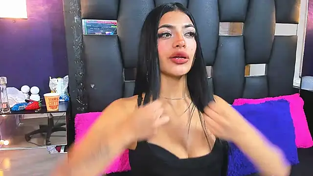 EMYCLARK01 online show from 09/16/25, 01:06