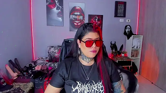 Veronika metal online show from 12/13/25, 09:31