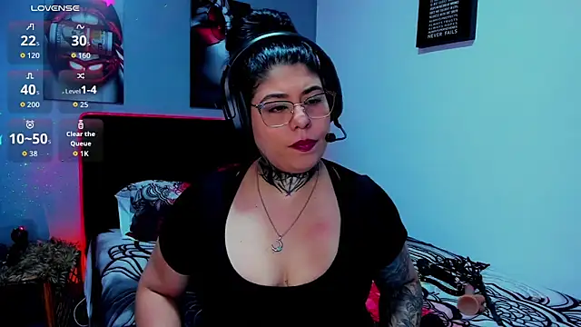 Snapshot of Veronika_metal chatting on 03/23/26, 10:41 Veronika metal online show from 03/23/26, 10:41