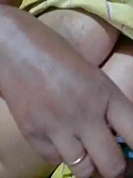 Snapshot of Disha2870 chatting on 03/18/26, 02:47 Disha2870 online show from 03/18/26, 02:47