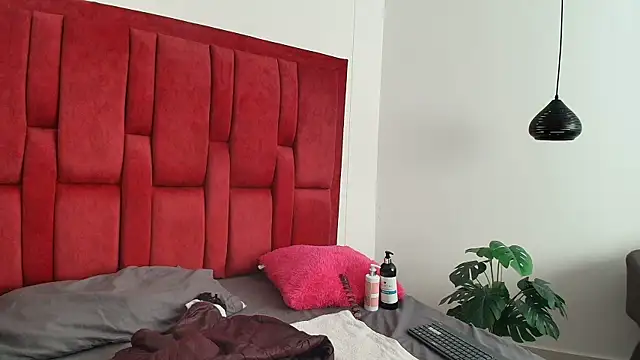 Vaiolett Smith online show from 03/12/25, 02:01