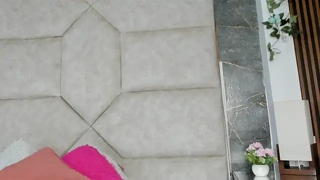 Vaiolett Smith online show from 12/01/25, 12:21