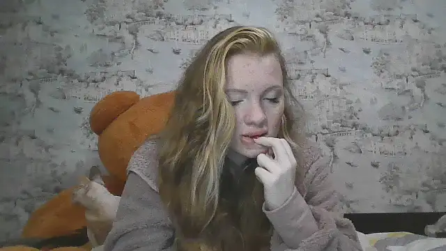 Eveline May online show from 10/07/25, 04:26