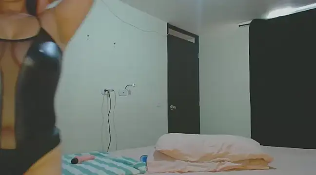 roxanasexy2025 online show from 03/16/25, 04:34