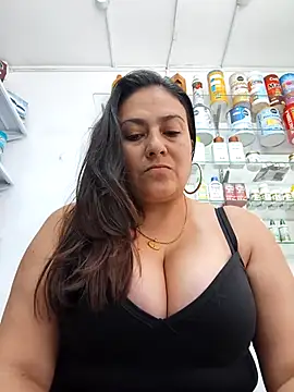 roxanasexy2025 online show from 02/15/26, 04:03