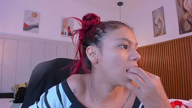 Snapshot of gime_lara chatting on 03/14/26, 12:32 gime lara online show from 03/14/26, 12:32