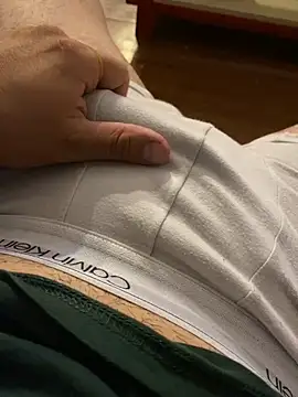 Snapshot of _maxi_2024 chatting on 12/20/25, 05:31 maxi 2024 online show from 12/20/25, 05:31