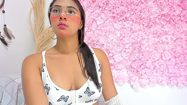 Melodymoore  online show from 02/14/26, 09:22