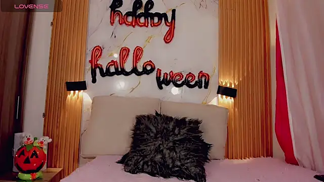 ValeriCardenas online show from 10/02/25, 01:01