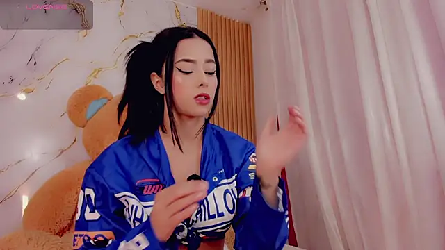 ValeriCardenas online show from 02/05/26, 02:16