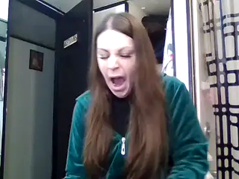 Snapshot of mrstoxox4594 chatting on 03/03/25, 12:05 mrstoxox4594 online show from 03/03/25, 12:05