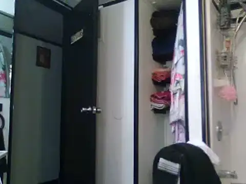 Snapshot of mrstoxox4594 chatting on 03/06/25, 12:30 mrstoxox4594 online show from 03/06/25, 12:30