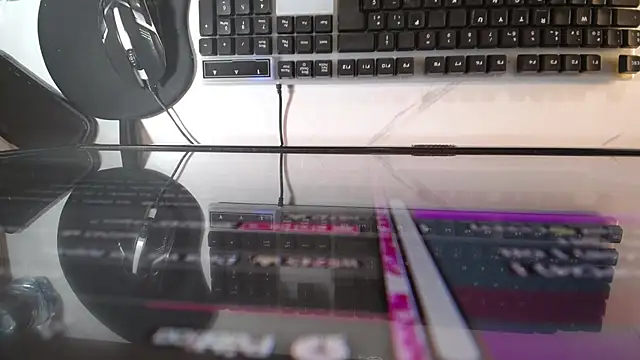 Snapshot of marlin_a chatting on 03/07/25, 04:00 marlin a online show from 03/07/25, 04:00