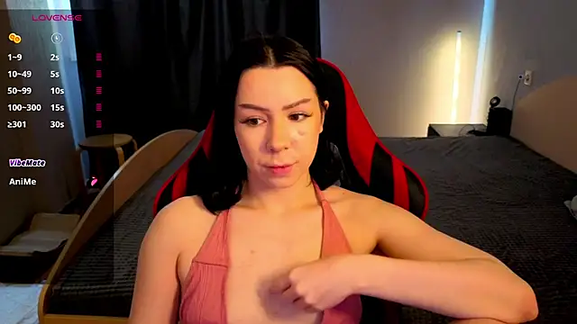 Snapshot of meganluss chatting on 04/04/26, 05:27 meganluss online show from 04/04/26, 05:27