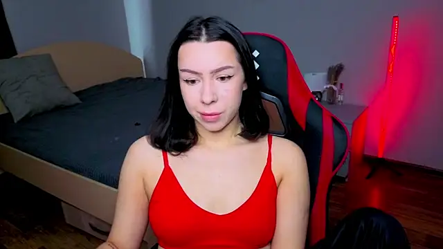 Snapshot of meganluss chatting on 05/20/26, 03:56 meganluss online show from 05/20/26, 03:56