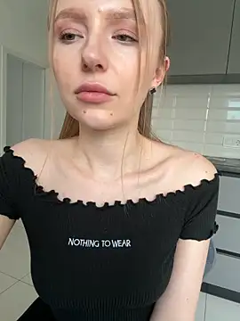 EvaBrooklyn online show from 03/06/25, 02:51
