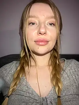 EvaBrooklyn online show from 03/11/25, 07:58